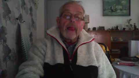 Champers online show from January 8, 2026, 11:56 am