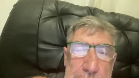 Snapshot of champsex305610 chatting on February 3, 2026, 5:40 pm champsex305610 online show from February 3, 2026, 5:40 pm