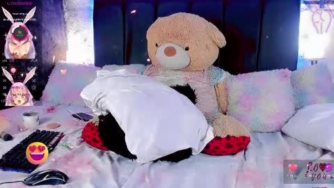 pamela online show from May 10, 2026, 2:17 am