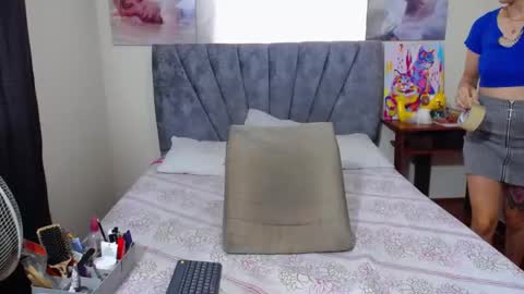 chanel online show from November 30, 2025, 2:43 pm