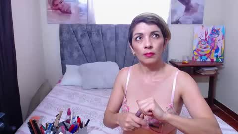 Snapshot of chanel_joliee chatting on May 20, 2026, 7:53 pm chanel online show from May 20, 2026, 7:53 pm