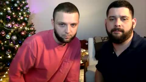 Snapshot of change340 chatting on December 10, 2024, 1:22 am TATS AND TANNED online show from December 10, 2024, 1:22 am