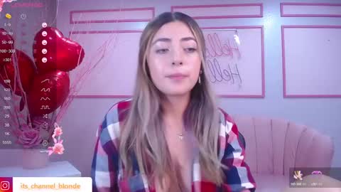 channel_blonde_a online show from February 12, 2025, 7:35 pm