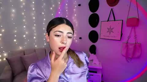 channel_blonde_a online show from March 4, 2025, 5:03 pm