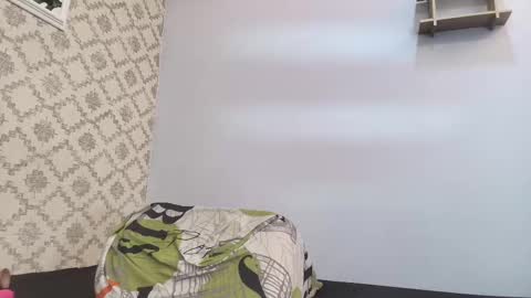 Snapshot of chantal_taylor_ chatting on February 24, 2025, 3:20 pm Raquel  online show from February 24, 2025, 3:20 pm