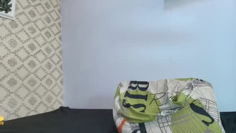 Snapshot of chantal_taylor_ chatting on March 7, 2025, 3:18 pm Raquel  online show from March 7, 2025, 3:18 pm