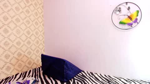 Snapshot of chantal_taylor_ chatting on September 20, 2025, 12:06 pm Raquel  online show from September 20, 2025, 12:06 pm