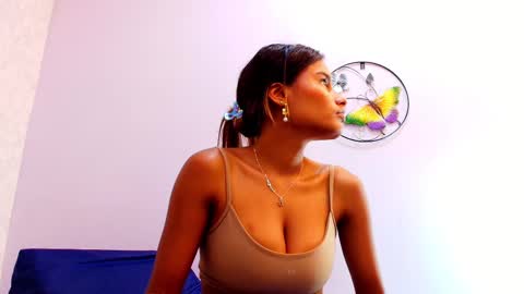 Snapshot of chantal_taylor_ chatting on September 24, 2025, 12:08 pm Raquel  online show from September 24, 2025, 12:08 pm