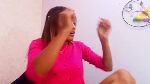 Snapshot of chantal_taylor_ chatting on September 27, 2025, 12:10 pm Raquel  online show from September 27, 2025, 12:10 pm