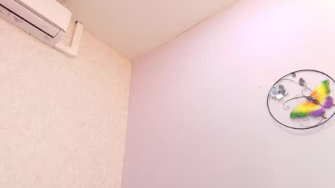 Snapshot of chantal_taylor_ chatting on October 2, 2025, 12:01 pm Raquel  online show from October 2, 2025, 12:01 pm