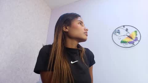 Snapshot of chantal_taylor_ chatting on October 15, 2025, 12:05 pm Raquel  online show from October 15, 2025, 12:05 pm