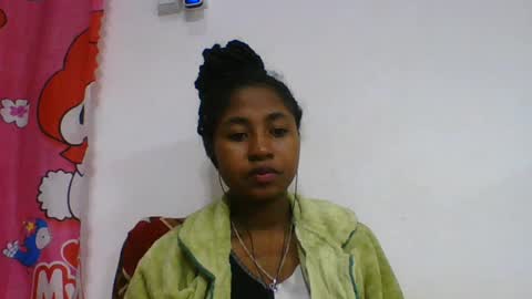 chantale483461 online show from July 16, 2026, 5:13 am
