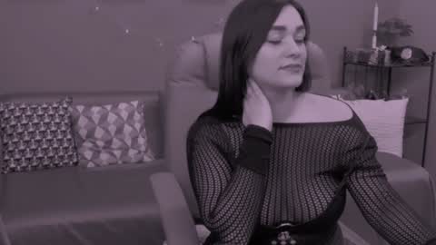 The Queen online show from December 14, 2024, 4:45 am