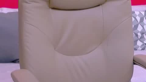 The Queen online show from February 22, 2025, 3:34 am