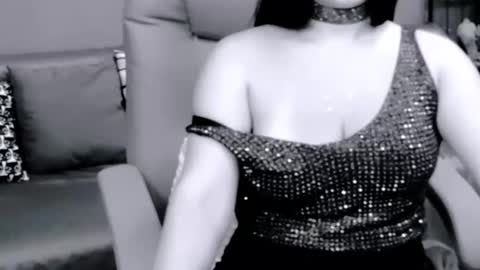 The Queen online show from September 14, 2025, 8:46 am