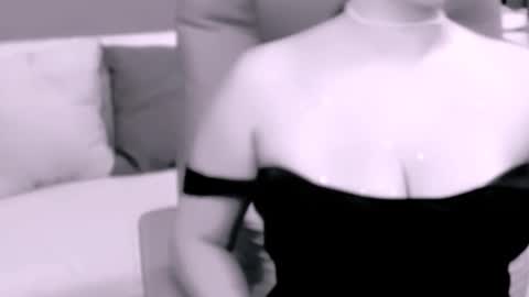 The Queen online show from October 12, 2025, 4:11 am