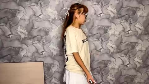 Ayano online show from November 14, 2025, 8:13 am