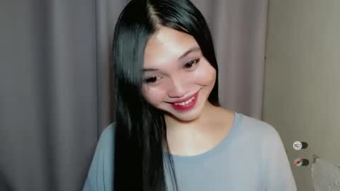 Snapshot of chantelle_fuckdoll chatting on December 8, 2024, 10:14 pm CHANTELLE online show from December 8, 2024, 10:14 pm