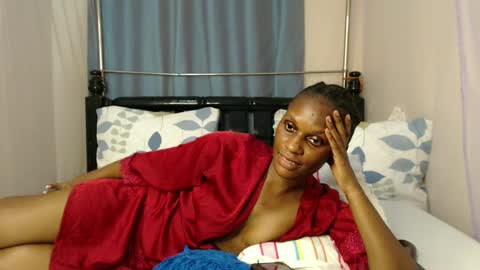 Snapshot of chantelsamz2 chatting on March 10, 2025, 12:07 am Chantel online show from March 10, 2025, 12:07 am