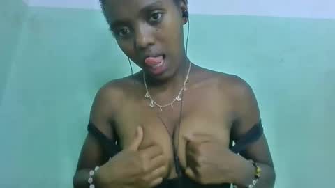 chanteuse655720 online show from May 23, 2026, 6:45 pm