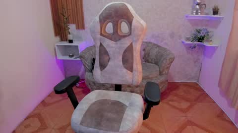 Snapshot of chaos_wild chatting on March 5, 2025, 2:45 pm Violeta online show from March 5, 2025, 2:45 pm