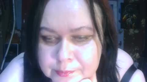 CharleeKendall online show from November 19, 2025, 8:36 am