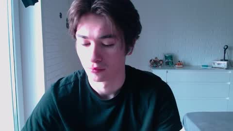 charleshanson69 online show from April 5, 2026, 11:51 am