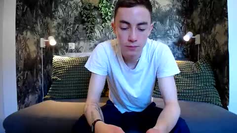 carlos reyes online show from March 3, 2025, 10:49 am