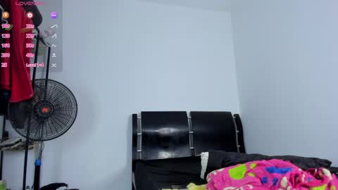 Snapshot of charlietaylorr__ chatting on May 16, 2026, 12:18 am Charlie online show from May 16, 2026, 12:18 am