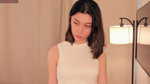 Snapshot of charlinepiker chatting on January 9, 2026, 10:07 am Yumi online show from January 9, 2026, 10:07 am