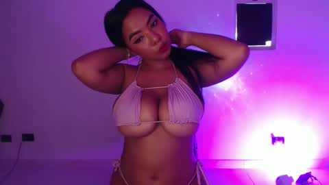 charlott online show from October 22, 2025, 10:20 pm