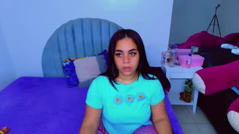 Snapshot of charlotte_0309 chatting on October 24, 2025, 10:33 am charlotte online show from October 24, 2025, 10:33 am