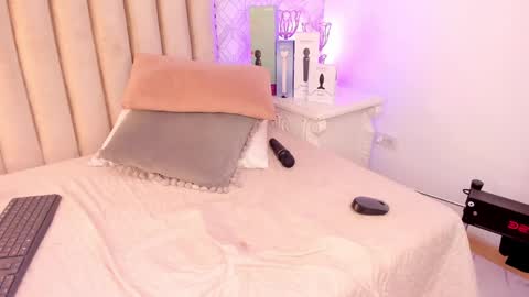   Charlotte  online show from January 24, 2025, 10:41 pm