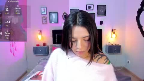 Snapshot of charlotte__benett chatting on July 13, 2026, 4:59 am Charlotte online show from July 13, 2026, 4:59 am