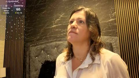 charlotte online show from November 17, 2025, 10:43 am