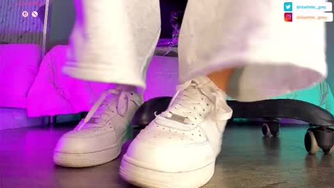 charlotte  grey online show from September 23, 2025, 1:14 pm