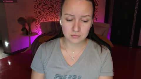 Charlotte online show from October 13, 2025, 2:06 pm