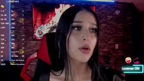 Charlotte  online show from April 13, 2026, 11:43 pm