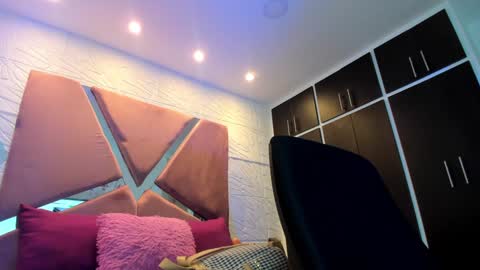 Charlotte Icee online show from January 13, 2025, 5:55 pm