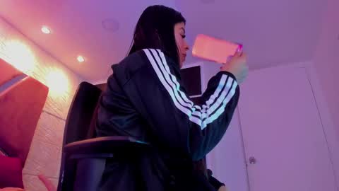 Charlotte Icee online show from February 28, 2025, 7:25 pm