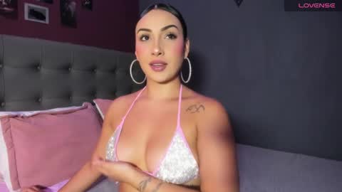 Snapshot of charlotte_jamees chatting on May 17, 2026, 12:41 am Charlotte james online show from May 17, 2026, 12:41 am