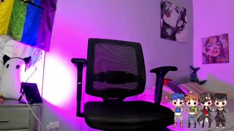 Charlie  online show from November 7, 2025, 9:53 am