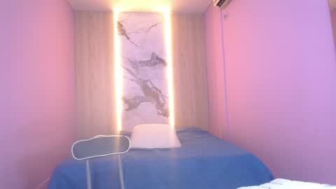 Snapshot of charlotte_love10 chatting on January 21, 2025, 2:48 pm CHARLOTTE online show from January 21, 2025, 2:48 pm