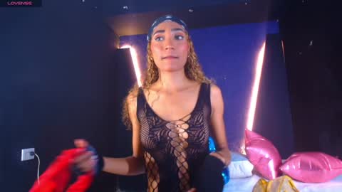 Snapshot of charlotte_love10 chatting on February 3, 2025, 12:04 am CHARLOTTE online show from February 3, 2025, 12:04 am