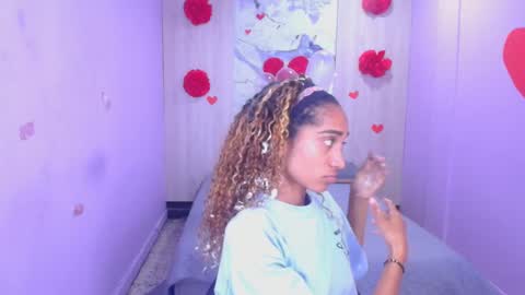Snapshot of charlotte_love10 chatting on February 20, 2025, 10:37 am CHARLOTTE online show from February 20, 2025, 10:37 am