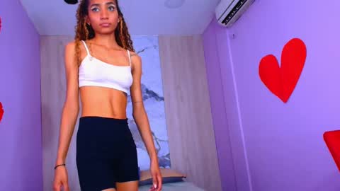 Snapshot of charlotte_love10 chatting on February 21, 2025, 6:59 pm CHARLOTTE online show from February 21, 2025, 6:59 pm