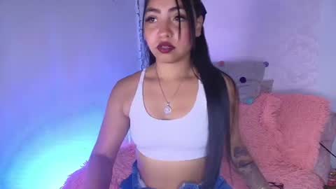 charlotte_princess_1 online show from June 15, 2026, 1:41 am