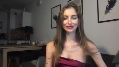 Charlotte Roche online show from September 30, 2025, 1:49 pm