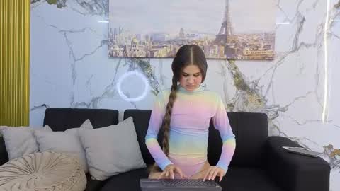 charlotte_skinny23_aws online show from October 16, 2025, 5:03 pm