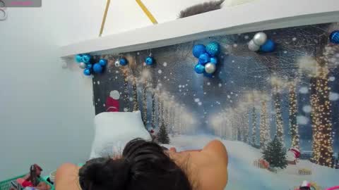 Charlotte  online show from November 29, 2025, 4:54 pm